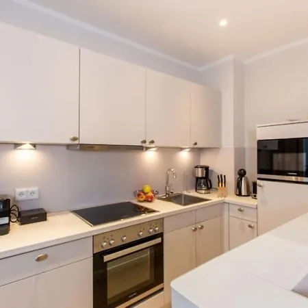 #210 Maisonette Family - #131599 *