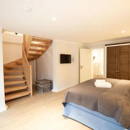 아파트 #210 Maisonette Family - #131599 *